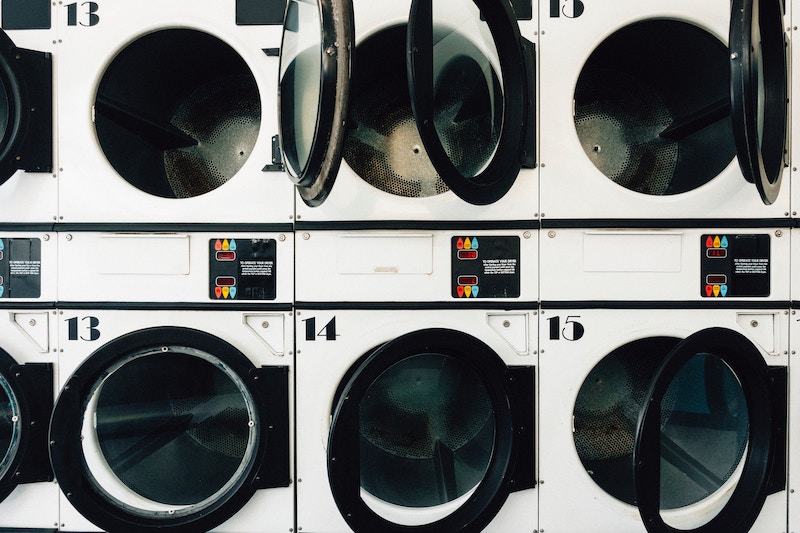 laundry-washing-machine-washer-clothes-laundromat